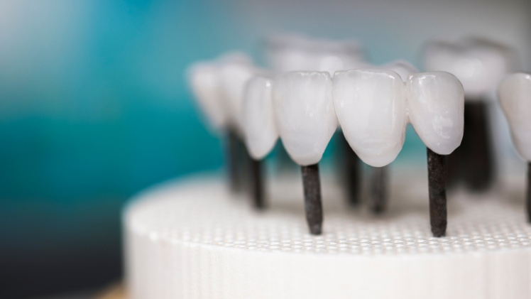 Des futurs implants en zircone